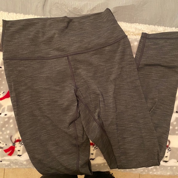 lululemon grey wunder unders 25” - Picture 2 of 4
